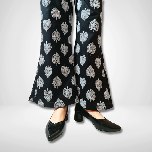 Black & White Leaf Puff Embossed Printed Trouser
